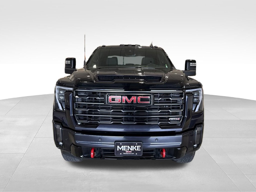 Used 2024 GMC Sierra 3500 AT4 w/ AT4 Premium Plus Package AWD/4WD image 2