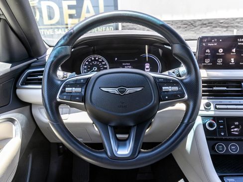 Used 2025 Genesis G70 2.5T RWD image 35
