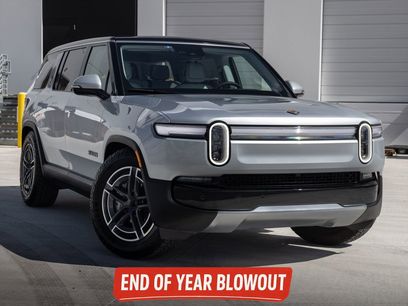 Used 2025 Rivian R1S Adventure