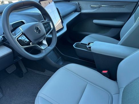 New 2026 Volvo EX30 Plus image 11