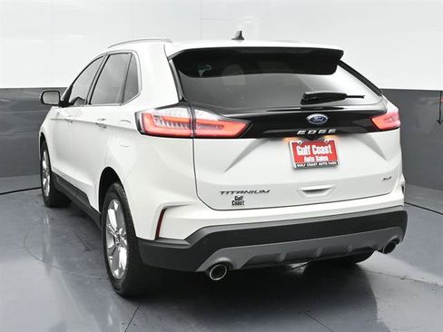 Certified 2024 Ford Edge Titanium AWD/4WD image 4