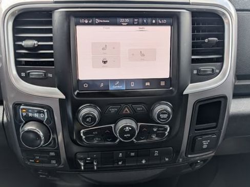 Used 2023 RAM 1500 Classic SLT w/ SLT Plus D￩cor Group AWD/4WD image 53