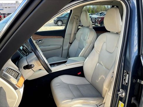 Used 2022 Volvo XC90 T8 Inscription Expression image 26