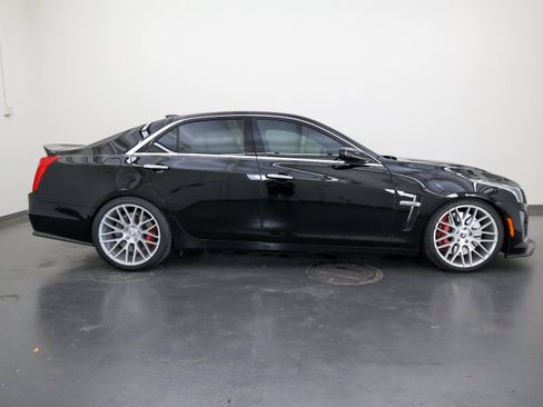 Used 2016 Cadillac CTS V w/ Carbon Fiber Package RWD image 2