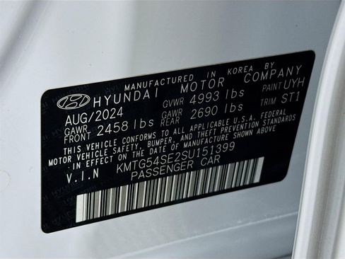 Certified 2025 Genesis G70 3.3T Advanced w/ Sport Prestige Package image 34