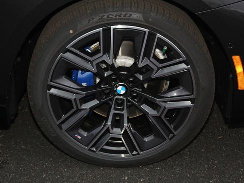 Used 2026 BMW 530i xDrive w/ M Sport Package AWD/4WD image 12