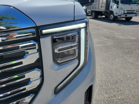 Certified 2025 GMC Sierra 1500 Denali w/ Denali Reserve Package AWD/4WD image 9