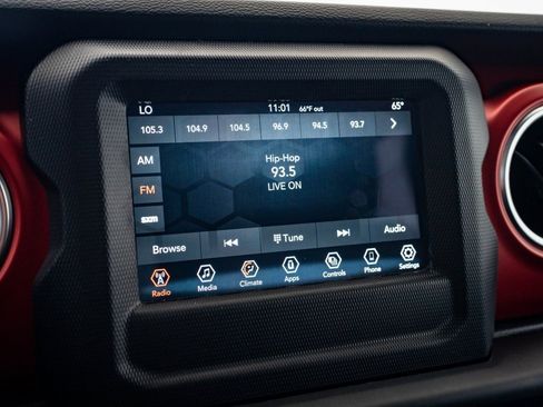 Used 2021 Jeep Wrangler Unlimited Rubicon image 24