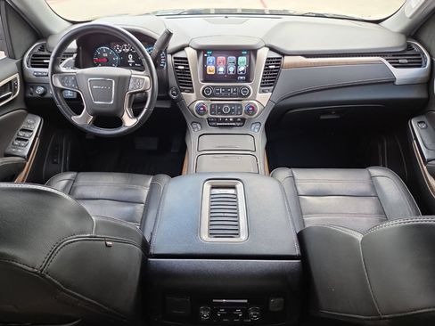 Used 2018 GMC Yukon Denali w/ Denali Ultimate Package AWD/4WD image 13