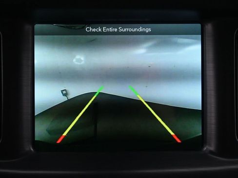 Used 2018 Dodge Charger R/T w/ Blacktop Package image 28