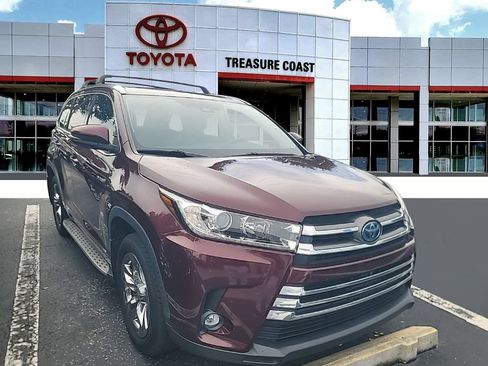 Used 2019 Toyota Highlander Limited Platinum AWD/4WD image 1