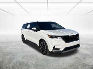 Used 2023 Kia Carnival EX video 2