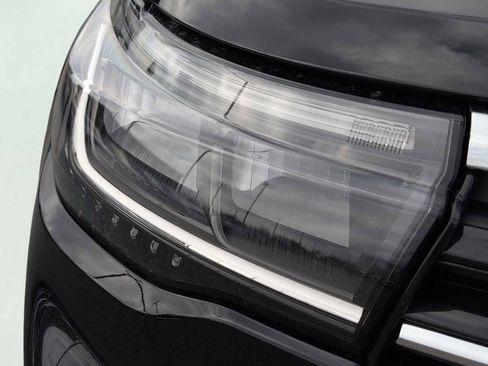 New 2026 Ford Explorer Active w/ Active Comfort Package image 15