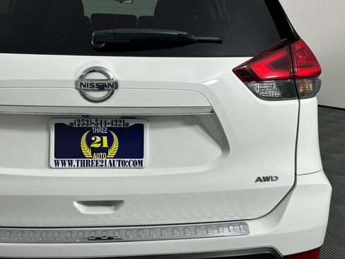 Used 2017 Nissan Rogue S w/ S Appearance Package image 14