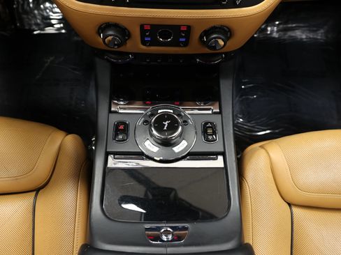 Used 2017 Rolls-Royce Ghost Series II Sedan 4D image 37
