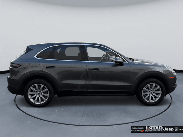 Used 2021 Porsche Cayenne AWD/4WD image 4