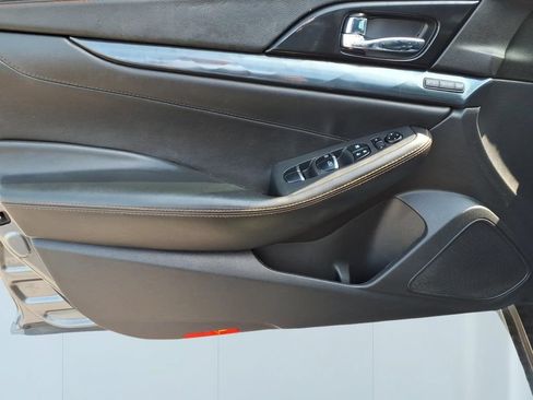 Used 2019 Nissan Maxima SR w/ Premium Package FWD image 14