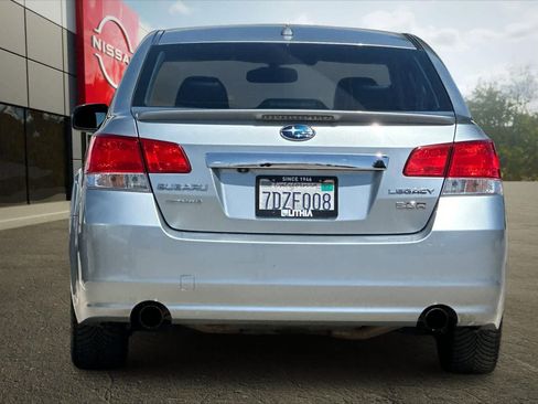 Used 2014 Subaru Legacy 3.6R Limited AWD/4WD image 8