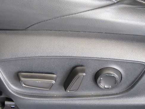 Used 2024 Toyota Tacoma TRD Sport w/ TRD Sport Premium Package image 16