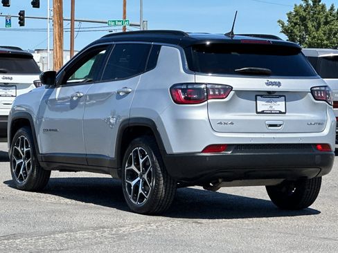 Used 2025 Jeep Compass Limited AWD/4WD image 6