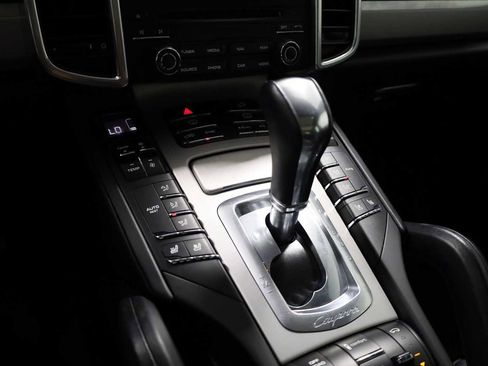 Used 2018 Porsche Cayenne GTS image 31