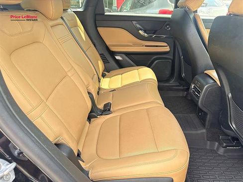 Used 2022 Lincoln Corsair Reserve w/ Luxury Package FWD image 9