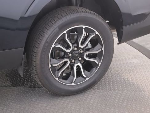 Used 2022 Ford Maverick Lariat w/ Lariat Luxury Package FWD image 14