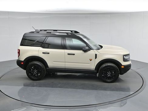 Used 2025 Ford Bronco Sport Badlands image 55