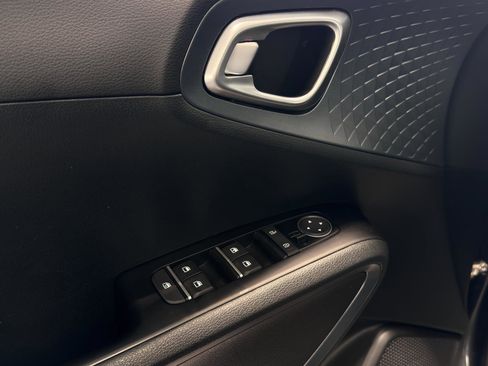 Used 2023 Kia Soul EX image 14
