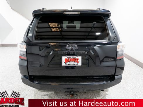 Used 2019 Toyota 4Runner SR5 Premium image 4