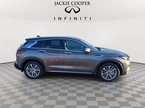 Used 2025 INFINITI QX50 Luxe image 4