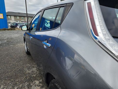 Used 2015 Nissan Leaf S w/ Charge Package image 34