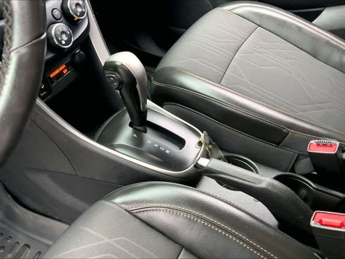 Used 2020 Chevrolet Trax LT w/ Redline Edition image 14