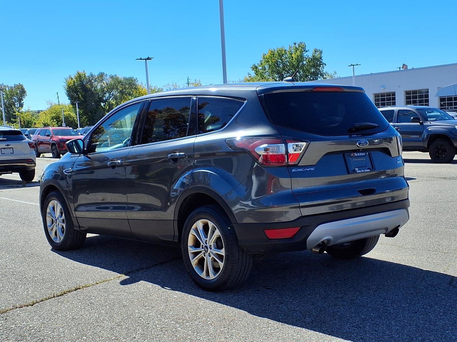Used 2017 Ford Escape SE w/ SE Cold Weather Package FWD image 7