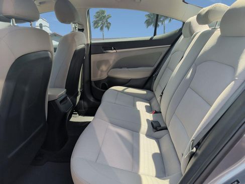 Used 2018 Hyundai Elantra SEL FWD image 24