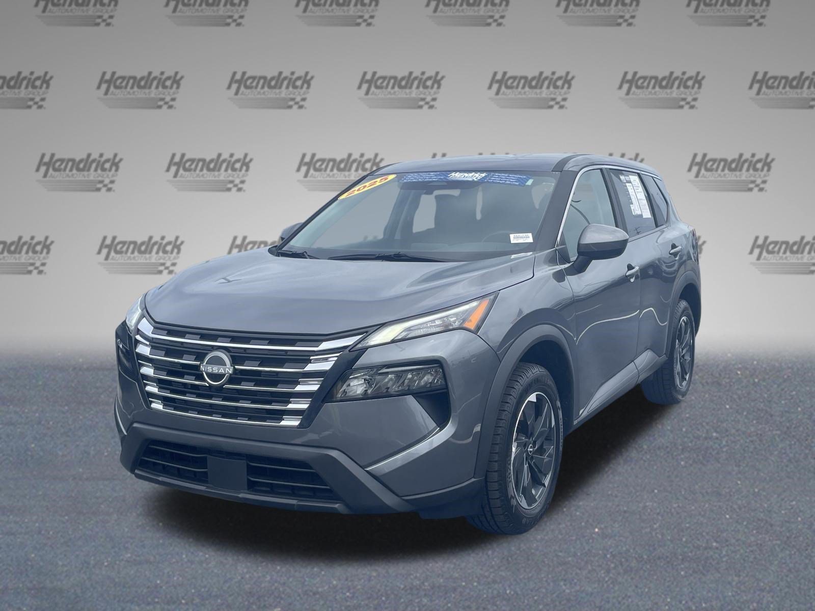 Used 2025 Nissan Rogue SV AWD/4WD image 5