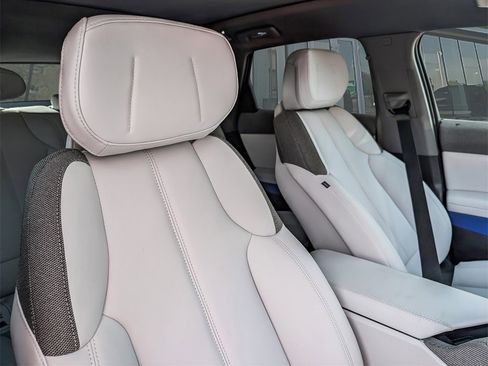 New 2026 Cadillac Optiq Luxury 1 image 18