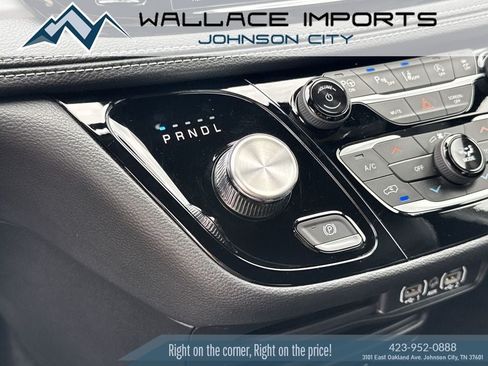 Used 2023 Chrysler Pacifica Touring-L w/ S Appearance Package AWD/4WD image 18