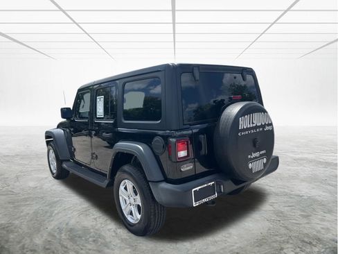 Used 2023 Jeep Wrangler Sport S image 6