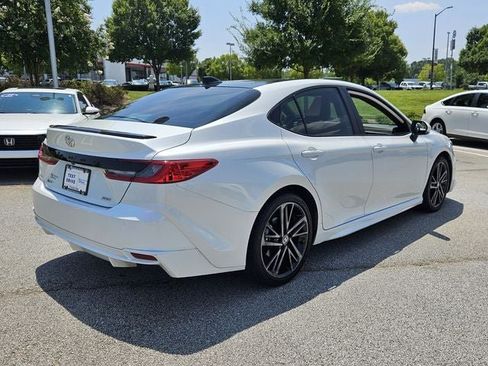 Used 2025 Toyota Camry XSE FWD image 8