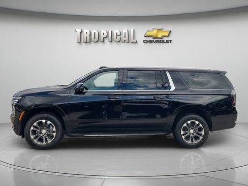New 2026 Chevrolet Suburban LT w/ Comfort Package RWD image 2