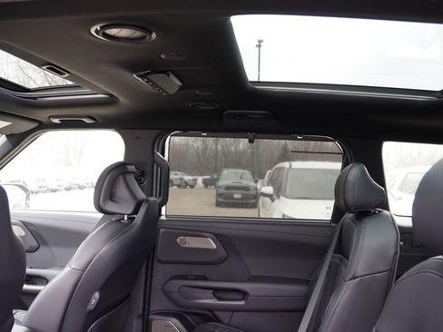 New 2027 Kia Telluride SX w/ Towing Package FWD image 14