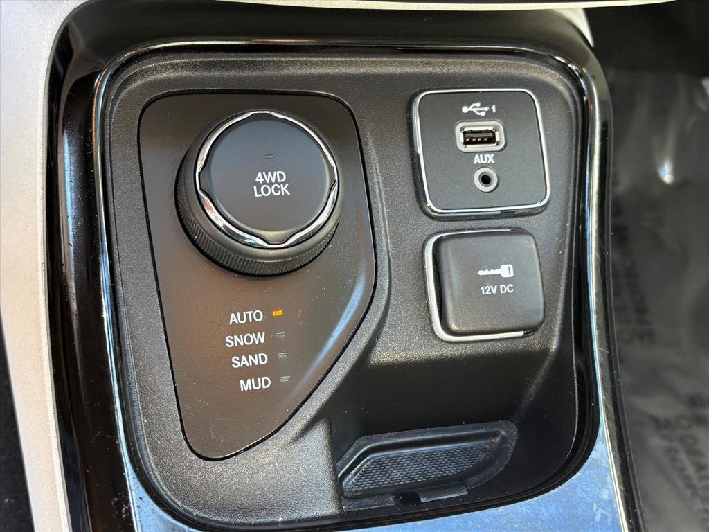 Used 2019 Jeep Compass Limited AWD/4WD image 23