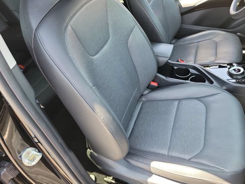 Used 2023 Kia Niro Wave FWD image 22