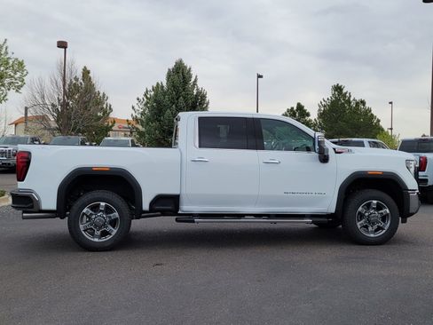 New 2026 GMC Sierra 2500 SLT w/ SLT Premium Package AWD/4WD image 2
