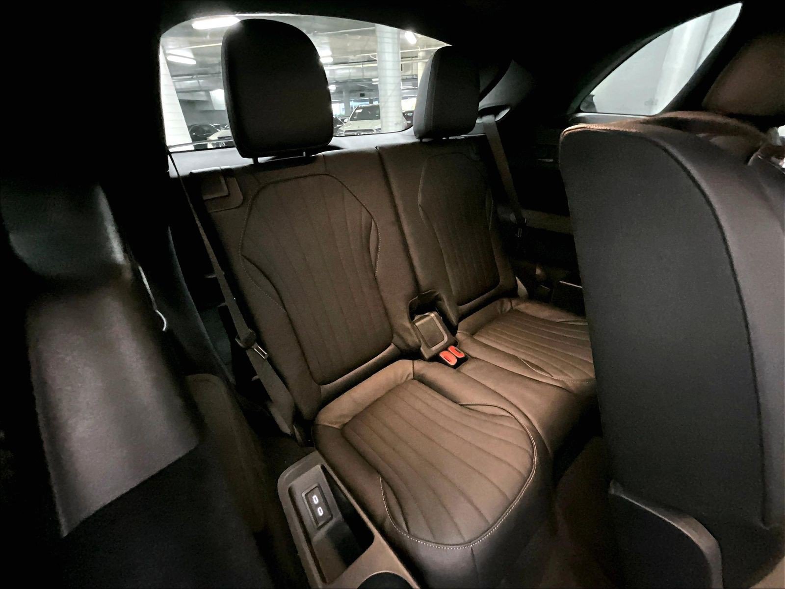 Used 2026 Mercedes-Benz EQS 400 4MATIC SUV image 33