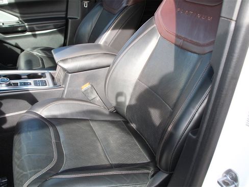 Certified 2022 Ford Explorer Platinum w/ Equipment Group 601A image 23