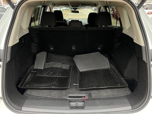 Certified 2024 Nissan Rogue SV image 26