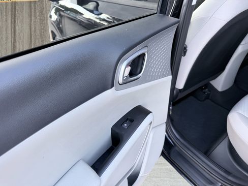 Used 2022 Kia Soul LX w/ Technology Package image 31