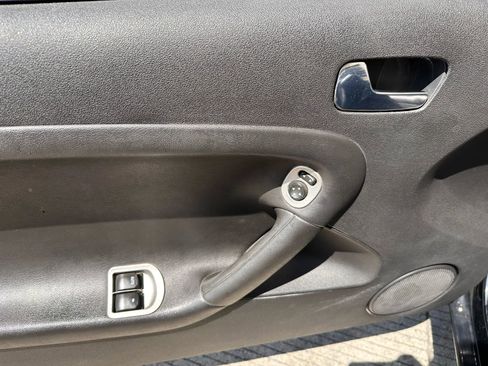 Used 2006 Pontiac Solstice Convertible w/ Premium Package image 14